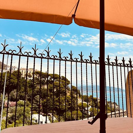 La Casa Gialla Vietri Bagian luar foto