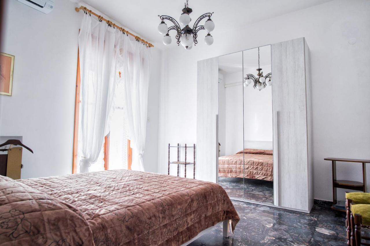 La Casa Gialla Vietri Bagian luar foto