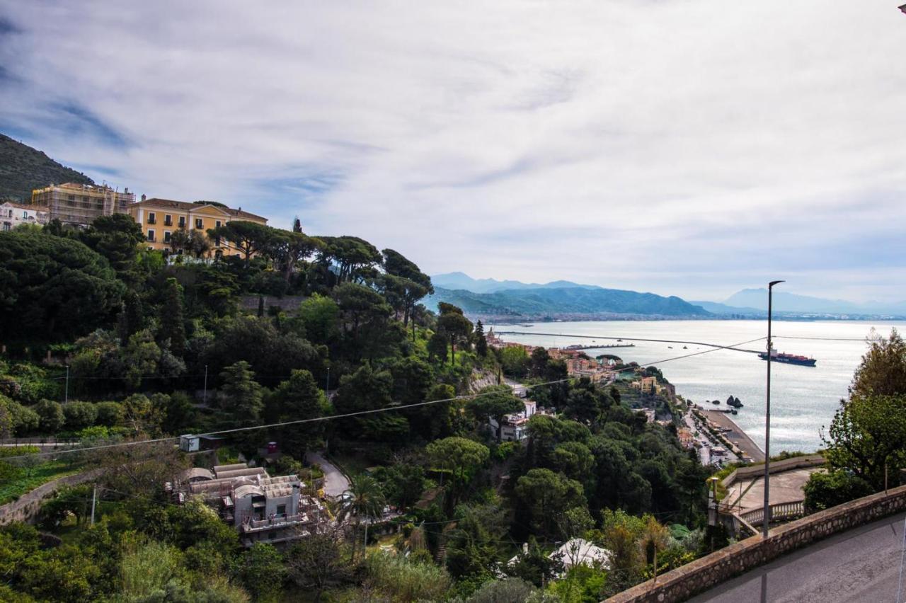 La Casa Gialla Vietri Bagian luar foto