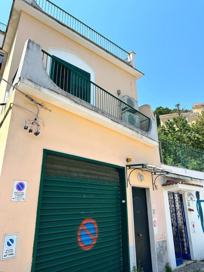 La Casa Gialla Vietri Bagian luar foto